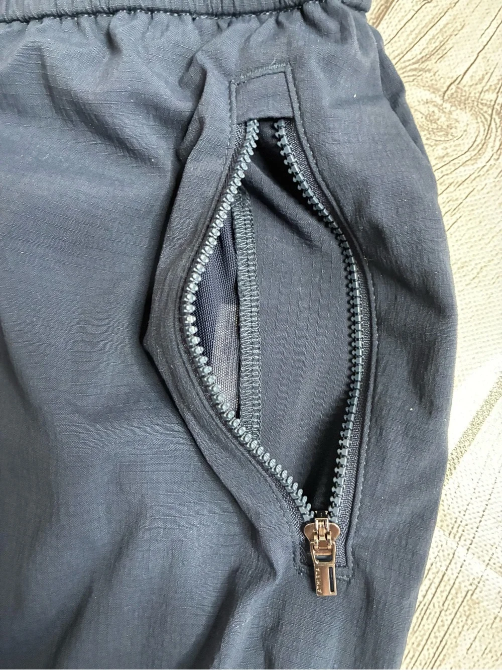 Athleta‎ Trekkie Relaxed Mid Rise Jogger